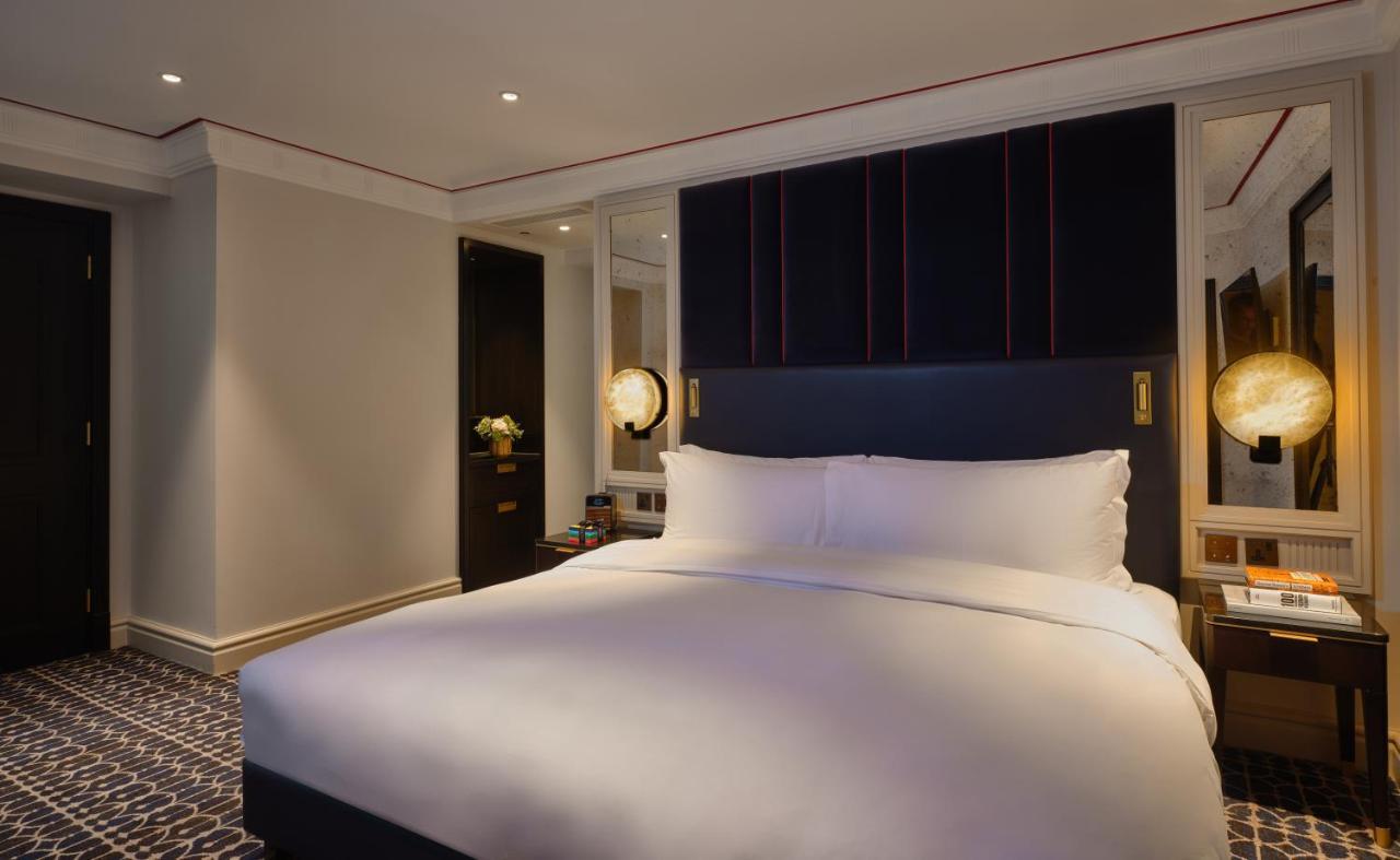 The Mayfair Townhouse - An Iconic Luxury Hotel London Exterior photo A bedroom at the hotel