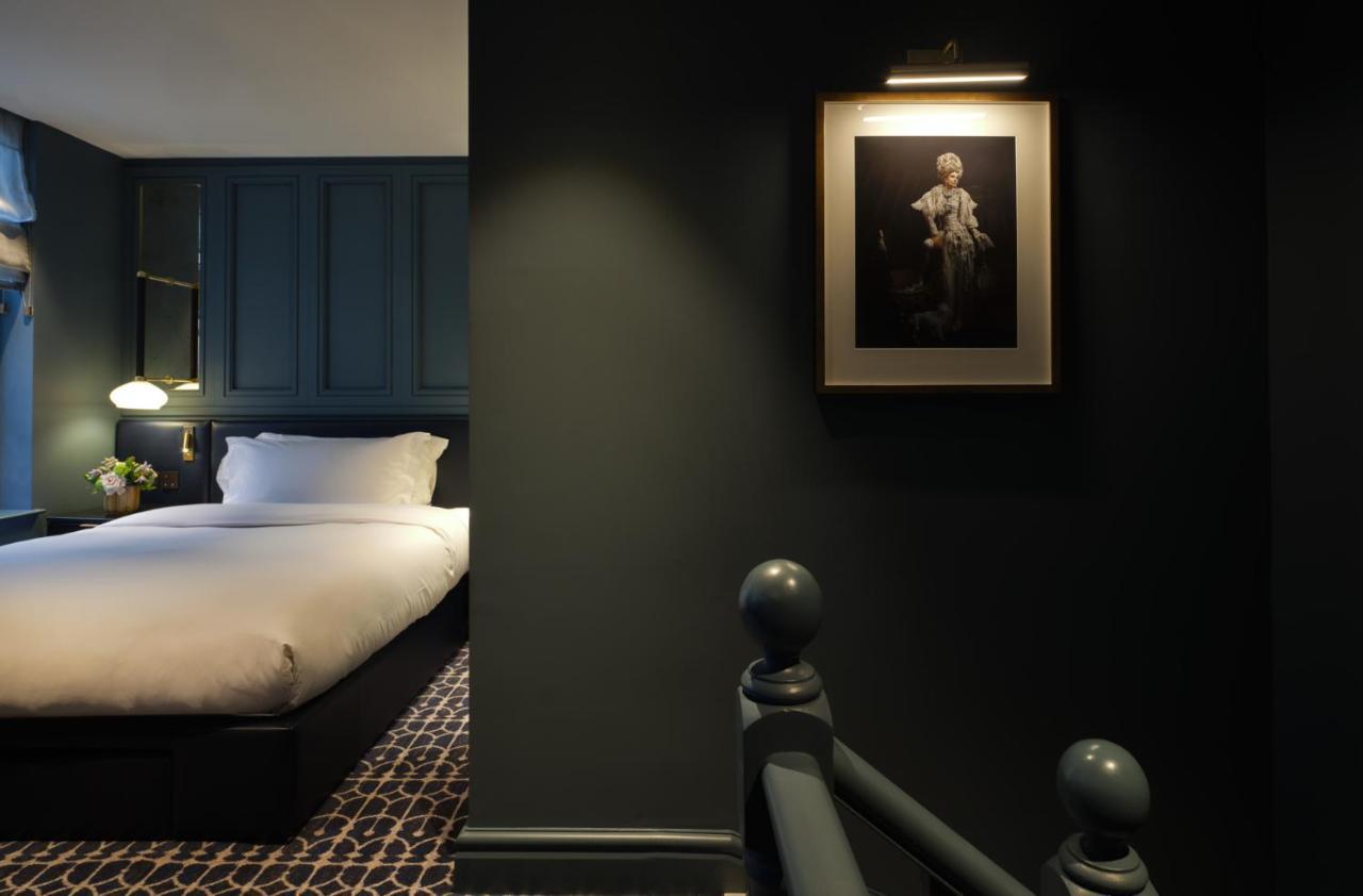 The Mayfair Townhouse - An Iconic Luxury Hotel London Exterior photo A room at the hotel