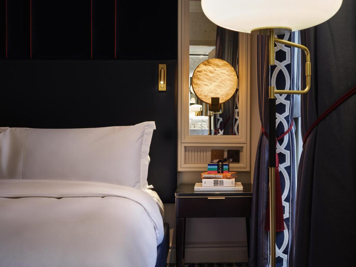 The Mayfair Townhouse - An Iconic Luxury Hotel London Exterior photo A room at the hotel
