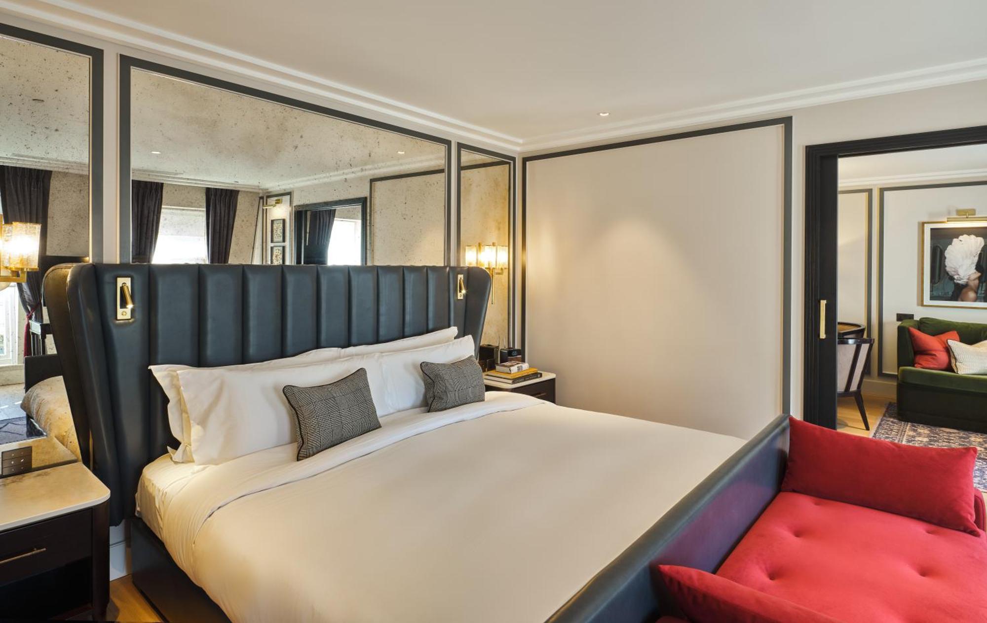 The Mayfair Townhouse - An Iconic Luxury Hotel London Exterior photo A bedroom at the hotel